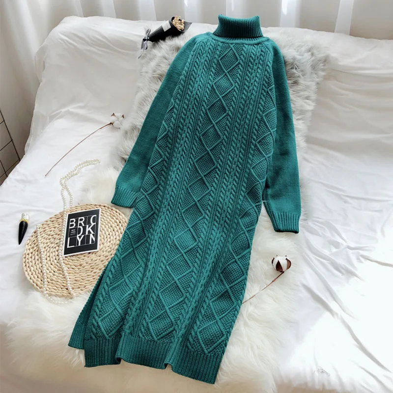 Женское трикотажное платье свитер элегантное осеннее теплое с высоким