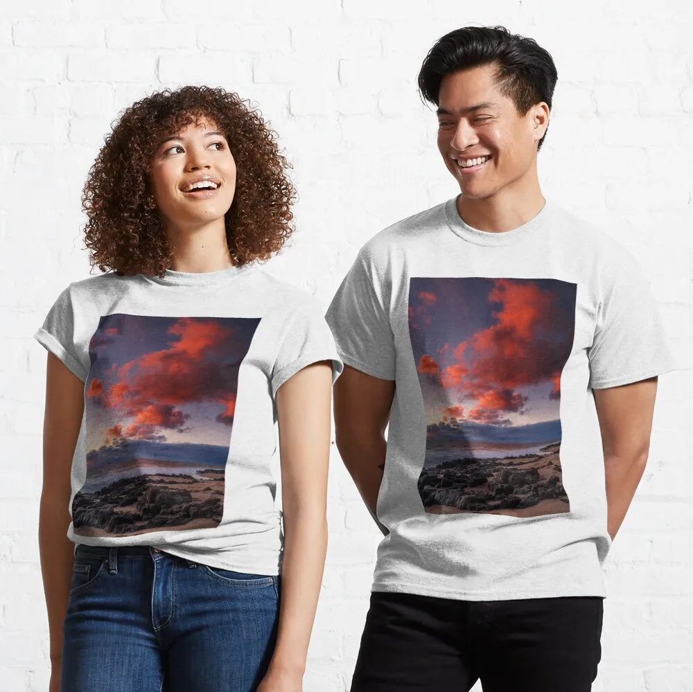 

Женская Классическая футболка с изображением Рокки заката