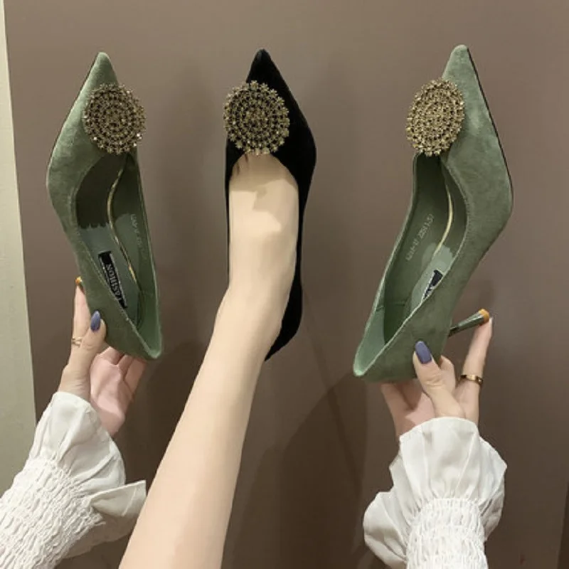 

2020 spring and autumn new ladies casual high heels wild sexy comfortable metal decoration pointed toe thin women's shoes black