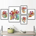 Картина на холсте с изображением цветов, лекарств, легких, сердца, мозга