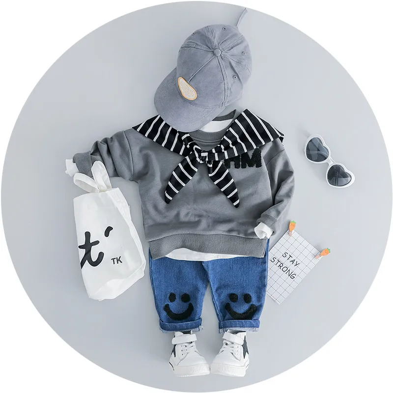 grey Одежда для маленьких мальчиков повседневная футболка+ шаль+ джинсы комплект детской одежды из 3 предметов, весенне-осенний Детский костюм Одежда для маленьких мальчиков - Цвет: grey