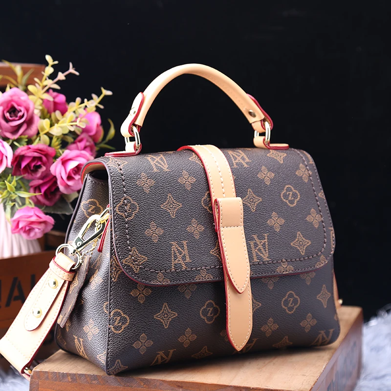 

Genuine Leather Bread Bag for Women 2021 New Fashion Shoulder Messenger Flap Bags Ladies Fashionable Party Purses Channels Bolso