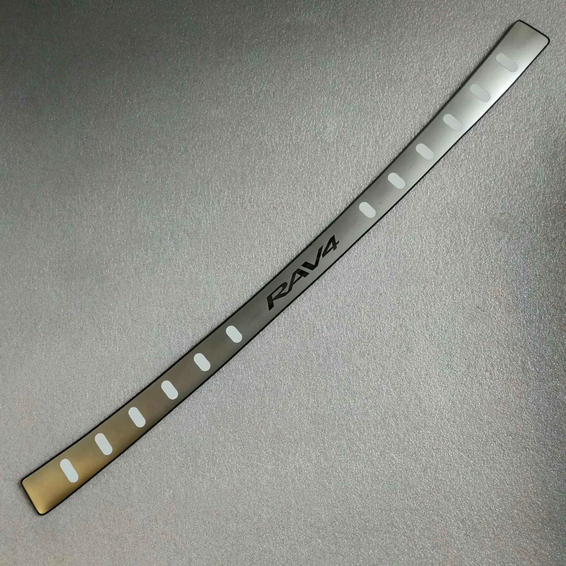 

High quality stainless steel rear windowsill panel,Rear bumper Protector Sill For Suzuki vitara 2015-2016 2017 2018 Car-styling