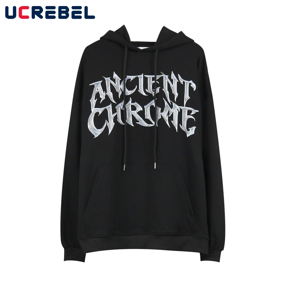 

Hoodies & Sweatshirts