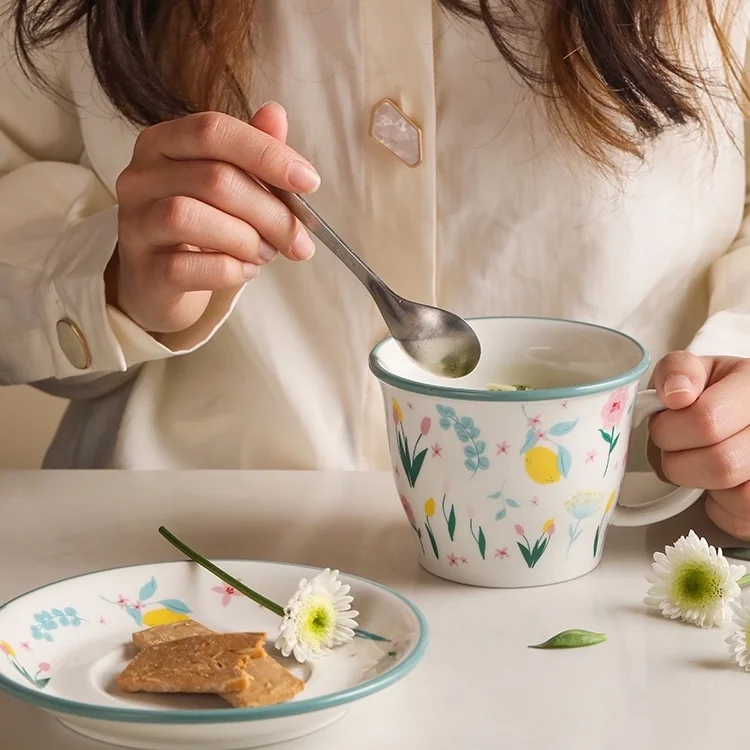 

Modern Flower Coffee Cup Unique Nordic Style Ceramic Reusable Coffee Cup and Saucer Azzine Caffe Kitchen Accessories EI50BD