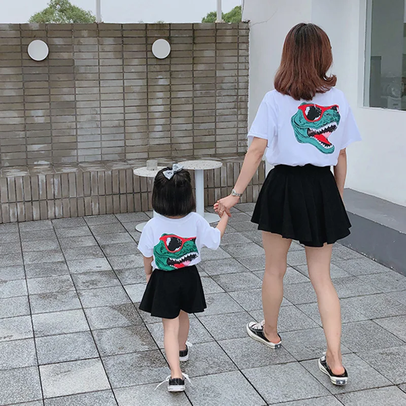 

Летнее Хлопковое платье с принтом динозавров, футболка с коротким рукавом для детей и мамы, 2020