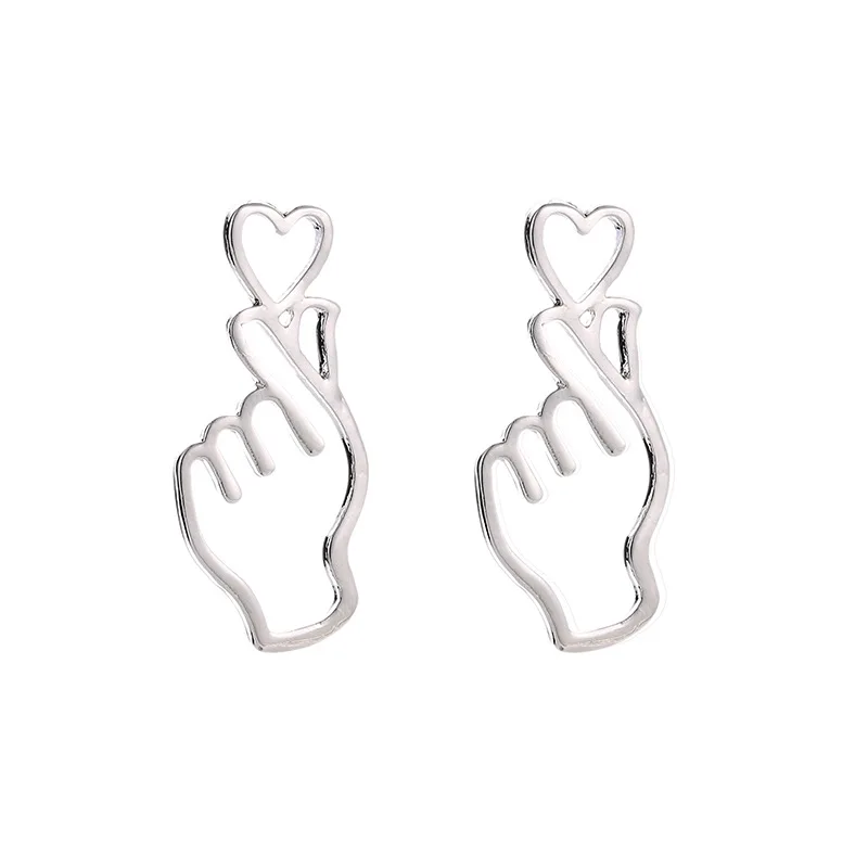 

QW Korean new personalized metal Love Earrings hollow heart gesture Earrings