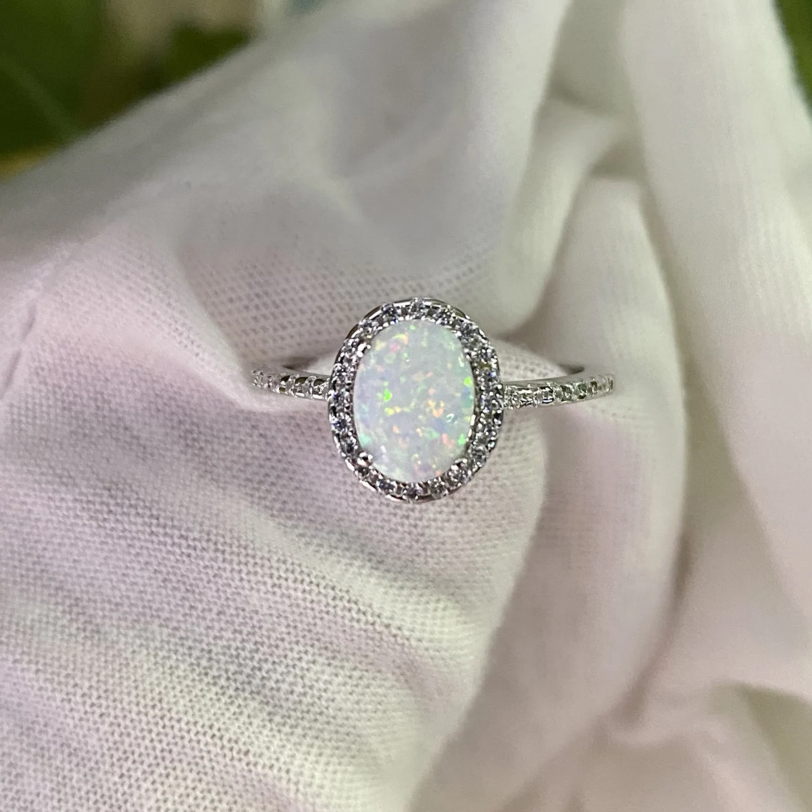 

Hot Selling Dainty Rings 925 Sterling Silver White Opal Ring For Women Engagement Wedding Ring Party Gift