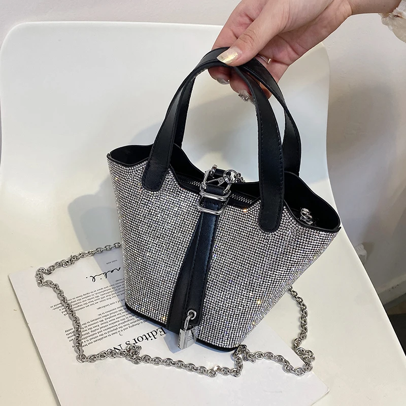 

С бриллиантами, сумка тоут, сумка-мешок 2021 новые летние высокого качества из PU искусственной кожи, женская дизайнерская обувь с цепочкой Сум...