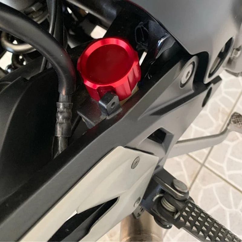 

For Kawasaki Z1000 / SX Z900rs ZX6R / 10R Z750 Refitting Front Brake Oil Cup Cover + Rear Brake Cove