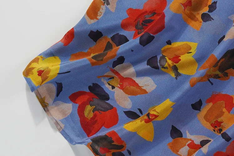 

Women's 100% Mulberry Silk Loose type Short sleeve Round Neck Top Shirt Blouse Navy floral Printed JN637-2