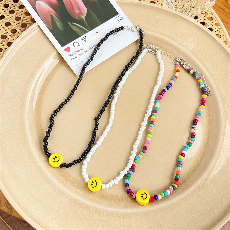 

Bohemian Simple Creative Acrylic Yellow Smiley Pendant Colorful Bead Necklace Creative Beaded Necklace Jewelry Accessory Female