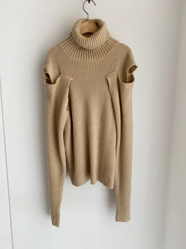 

2020 Autumn Winter Stylish Korean Turtleneck Sweaters Pullovers Women Long Sleeve Shoulder-Open Button Sexy Vintage Tops Sweater