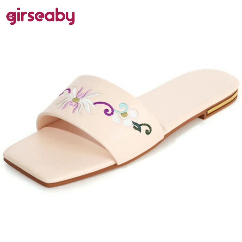 

Летние повседневные Модные женские тапочки Girseaby 2021, милые вышитые цветочные шлепанцы на плоской подошве с открытым носком и пяткой, размеры...
