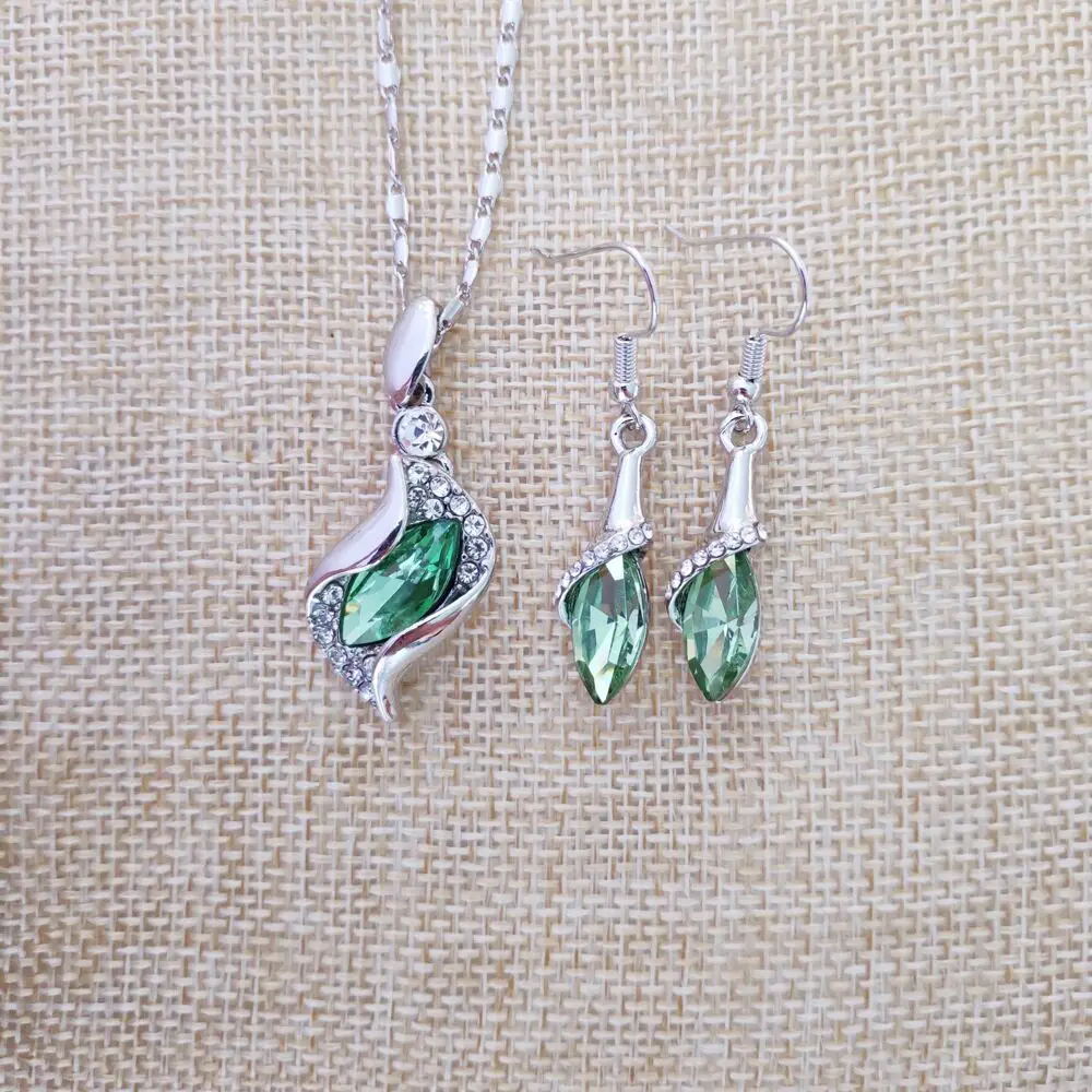 Ожерелье и серьги из серебра 925 пробы в подарок свадебный комплект женских