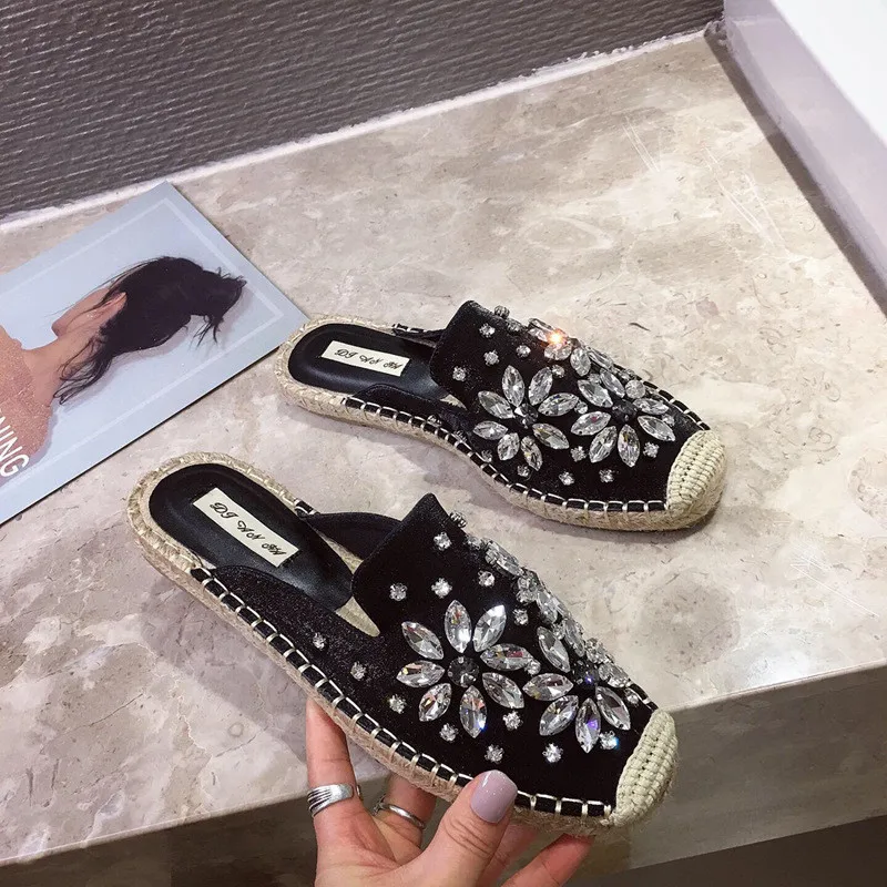 

2021 Fashion Elegant Crystal Women Slippers Korean Style Beading Silk Patchwork Women Slippers