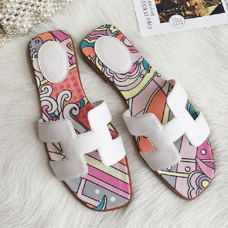 

2021 new casual fashion all-match ladies flat-bottomed ladies slippers