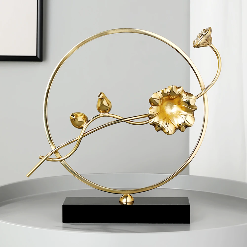 

Creative Golden Flower Art Sculpture Home Decoration Figurine Living Room Decor Statue Office Decorative Craft Ornaments Gifts