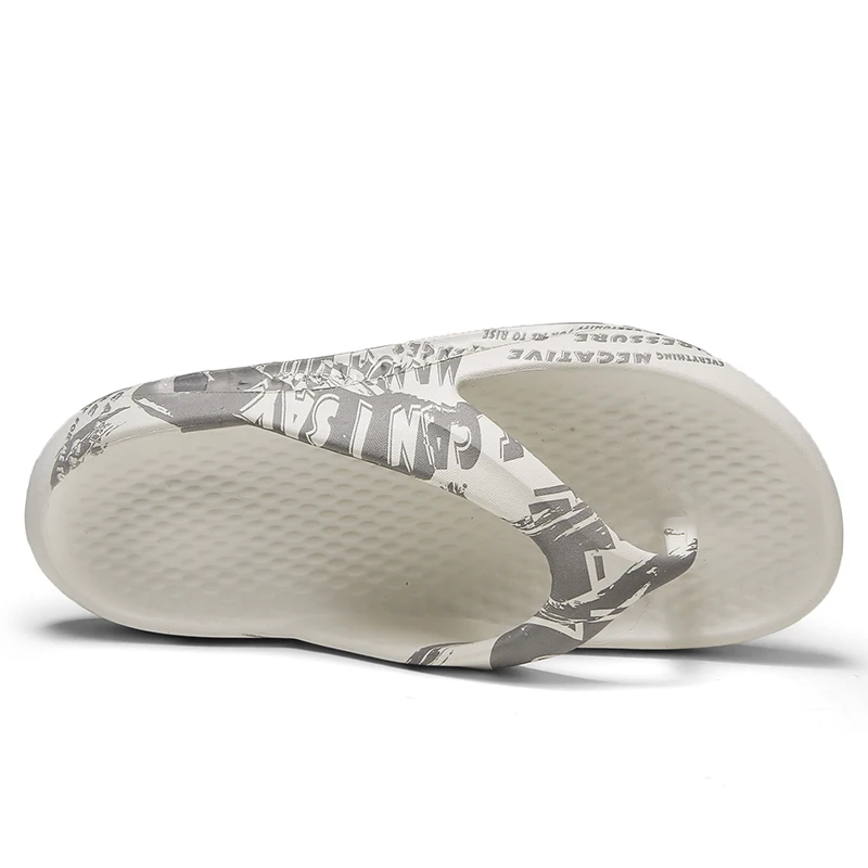 New Summer Men Beach Shoes Slippers Anti Slippery Flat Slides Outdoor Fashion Cork Slipper Sandals Funny Flip Flops Black Form