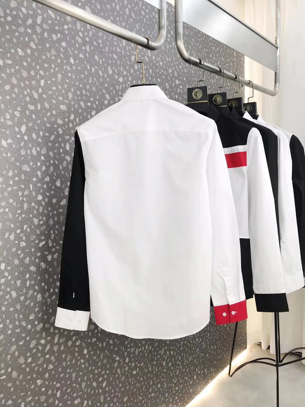 

Cotton shirt with Black and white and red Contrasting print Men's Slim Fit Striped style Long-sleeved Shirt| 219109582