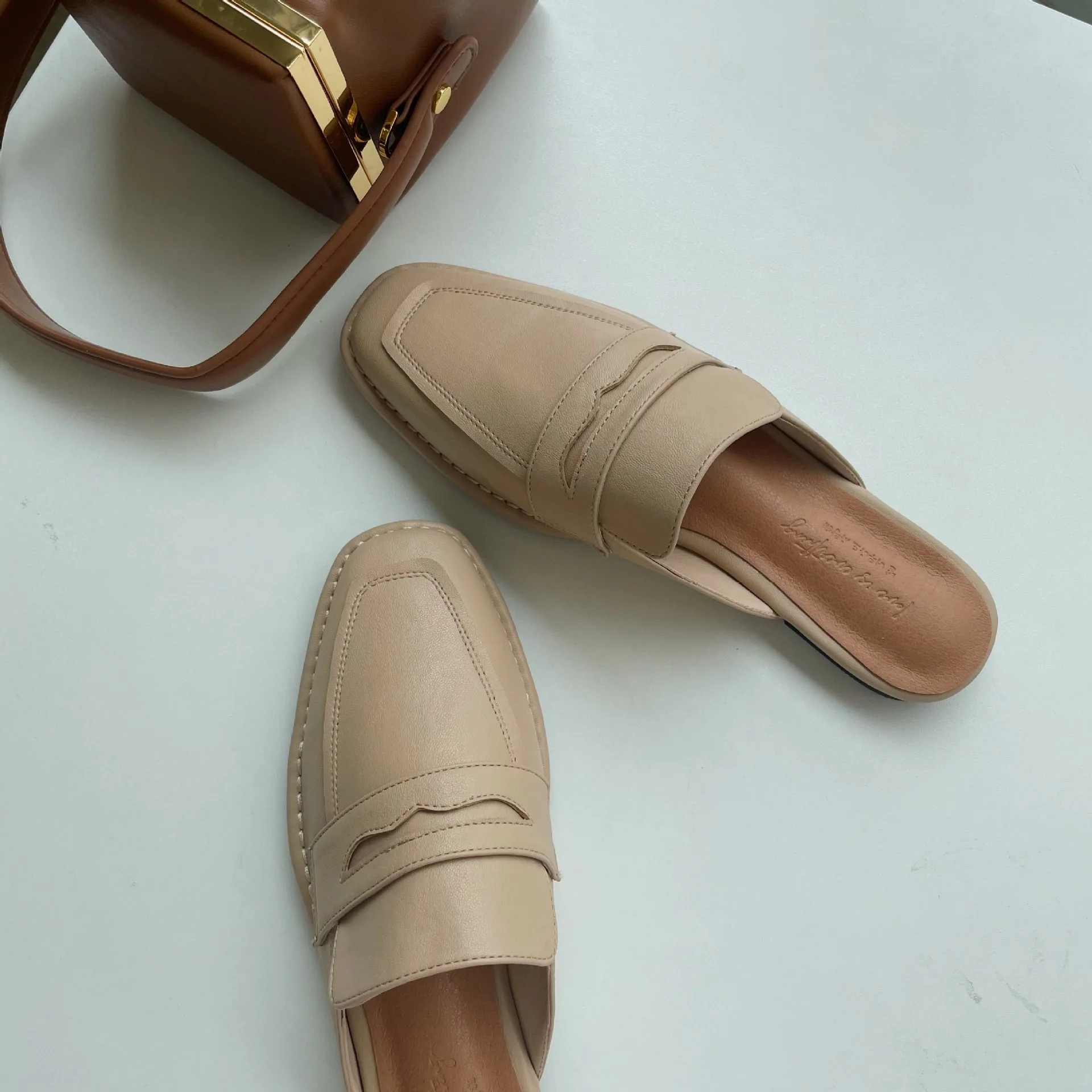 

Shoes Woman 2021 Low Slippers Soft Female Mule Cover Toe Pantofle Comfort Mules New Fabric Casual Sewing PU Hoof Heels Slides Ba