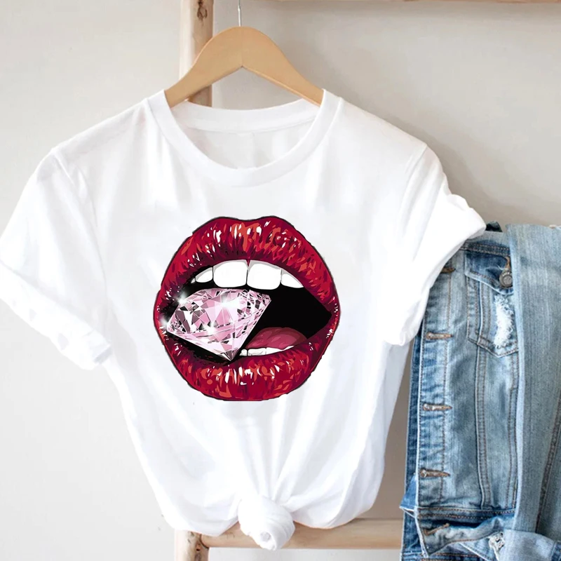 

Gothic Fashion Cool Urban Short Sleeve T-Shirts Beautiful Lip Cartoon Printed T-Shirt For Girl Anime Summer Clothes Woman 2021
