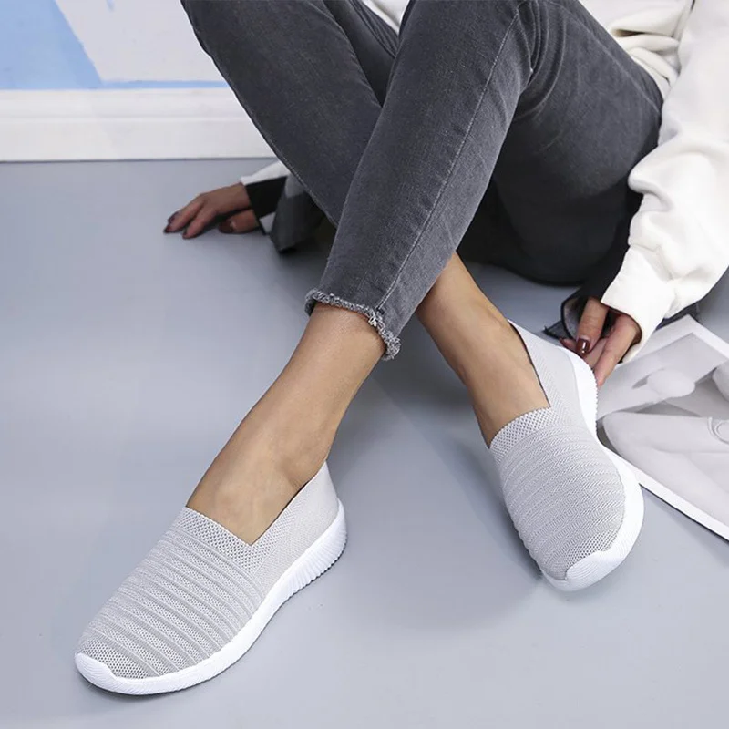 

Lightweight Breathable Sports Shoes Mesh Breathable Non-slip Large Size Women's Shoes Spring 2022