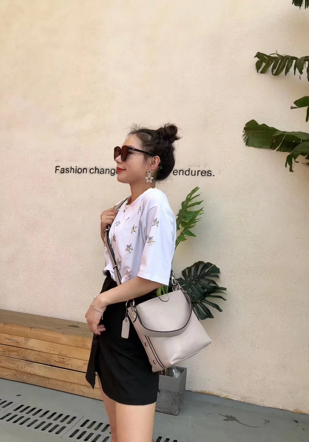 

Senior sense of large capacity bag female new fashion fashion all-match Western