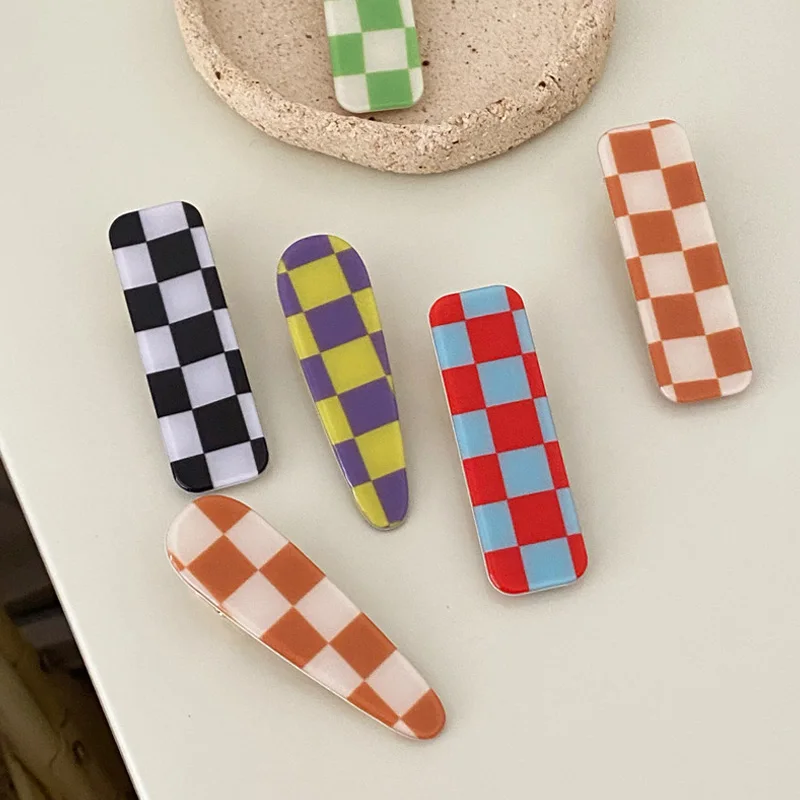 

2021 Hot Black White Check Smooth Irregular Geometric Hair Hairpin Stripe Checkerboard Acetate Clips Semicircular Women
