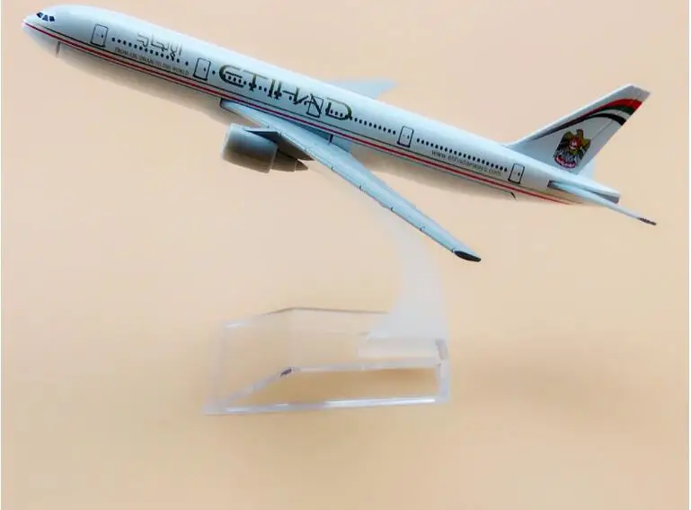 16 см размер 1:400 модель самолета B777 Etihad Airways металлическая для детей игрушки