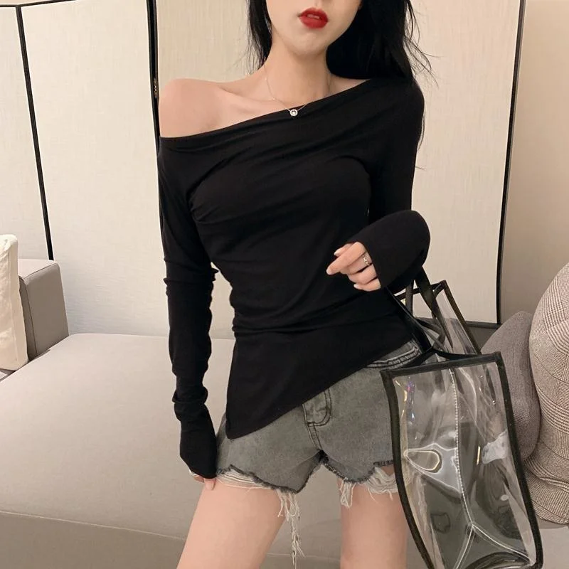 

Black Sexy Slim Bottomed Blouse Women's Early Autumn Long Sleevet shirt Diagonal T-shirt With Straight Neck Out Shoulder t shirt