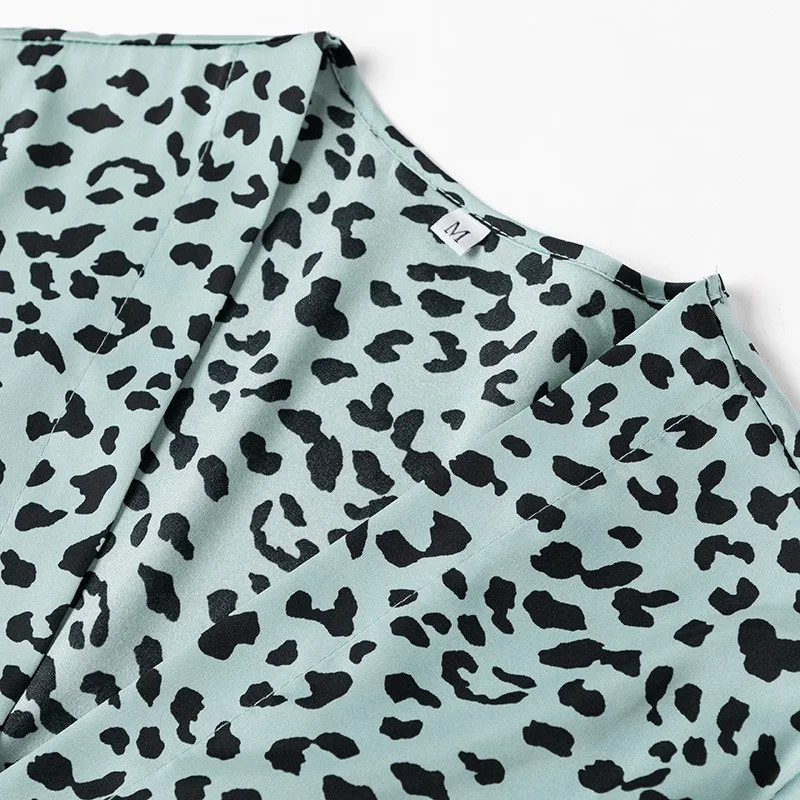 

Satin Leopard Robe Suit Pijamas 4PCS Pajamas Sets Women Soft Kimono Bathrobe Gown Silky Sleepwear Lace Loungewear Nightwear