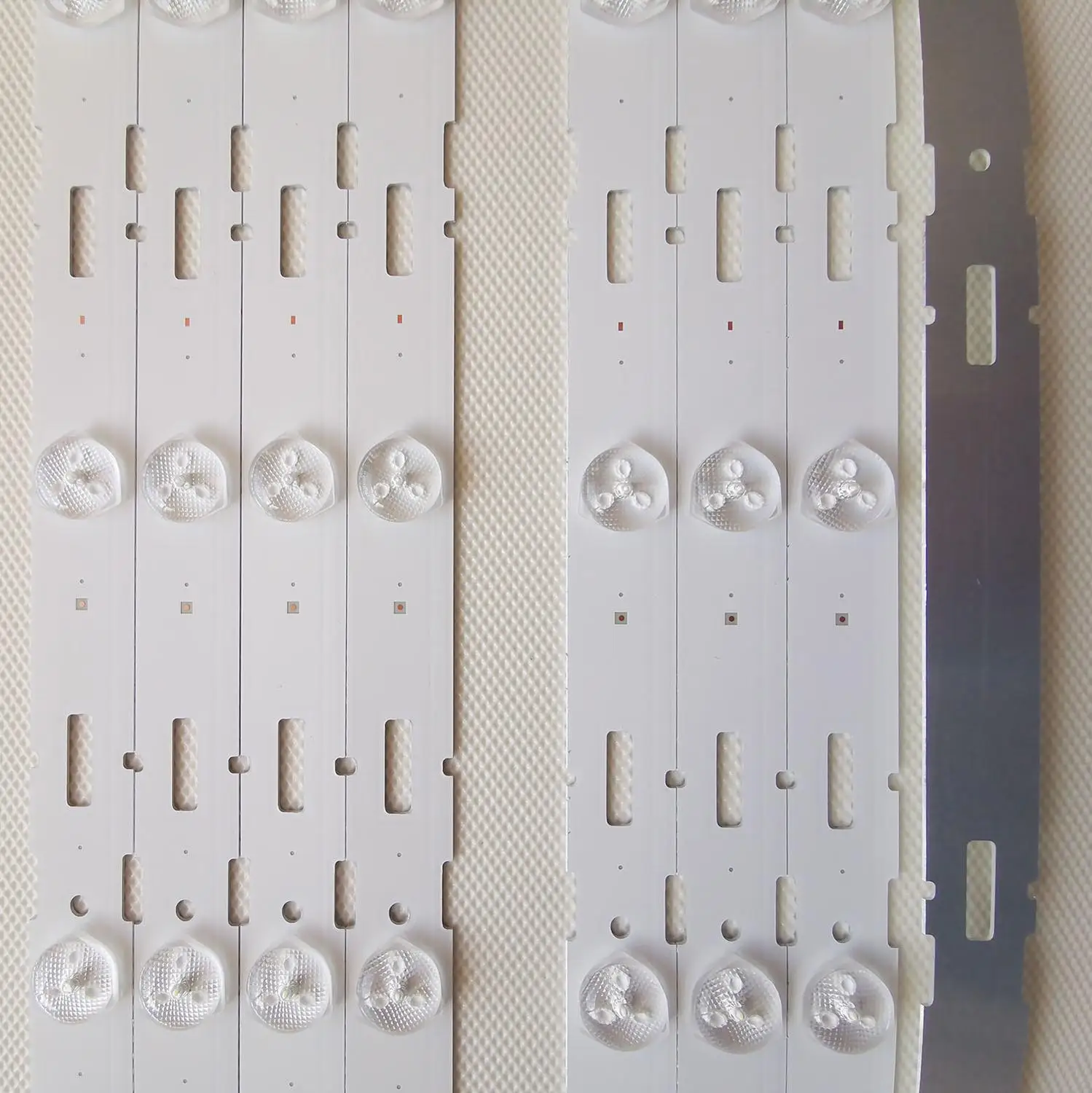 16 шт. = 2 Набор Новый исследовательский клиентский светодиодный бар 2013ARC40 3228N1 для