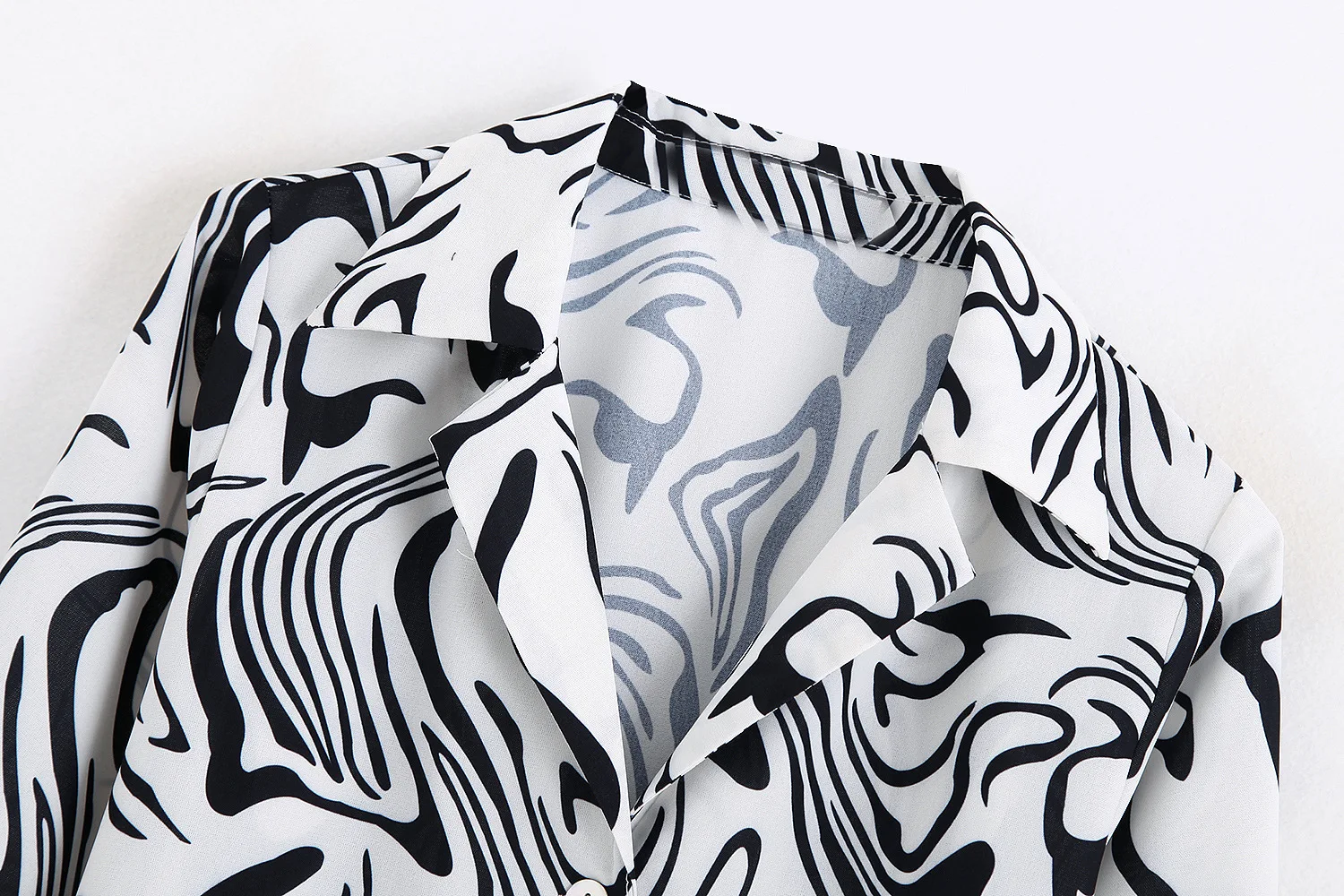 

Women Blouses 2019 Fashion Long Sleeve Turn Down Collar Shirt Chiffon Office Blouse Slim Casual Tops Print