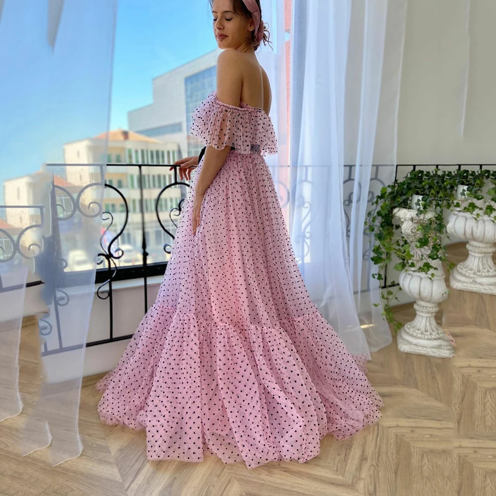 Купи UZN Chic Pink A-Line Dots Nets Floor length Prom Dress Sweetheart Spaghetti Straps Evening Gowns With Pockets Dubai Party Dresse за 5,111 рублей в магазине AliExpress