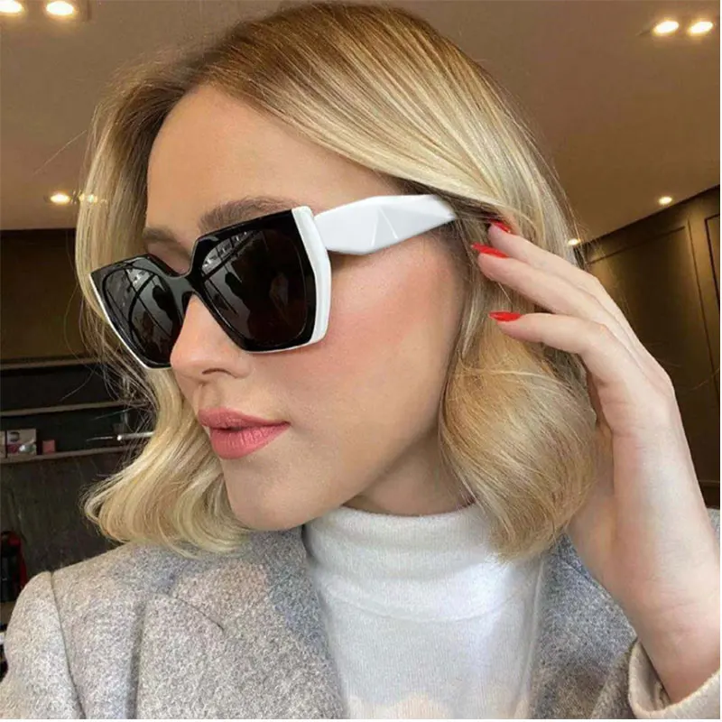 

The New Brand Design Luxury Sunglasses Square Men Women Fashion Shades Tea Eyeglasses Uv400 Vintage Glasses 50508