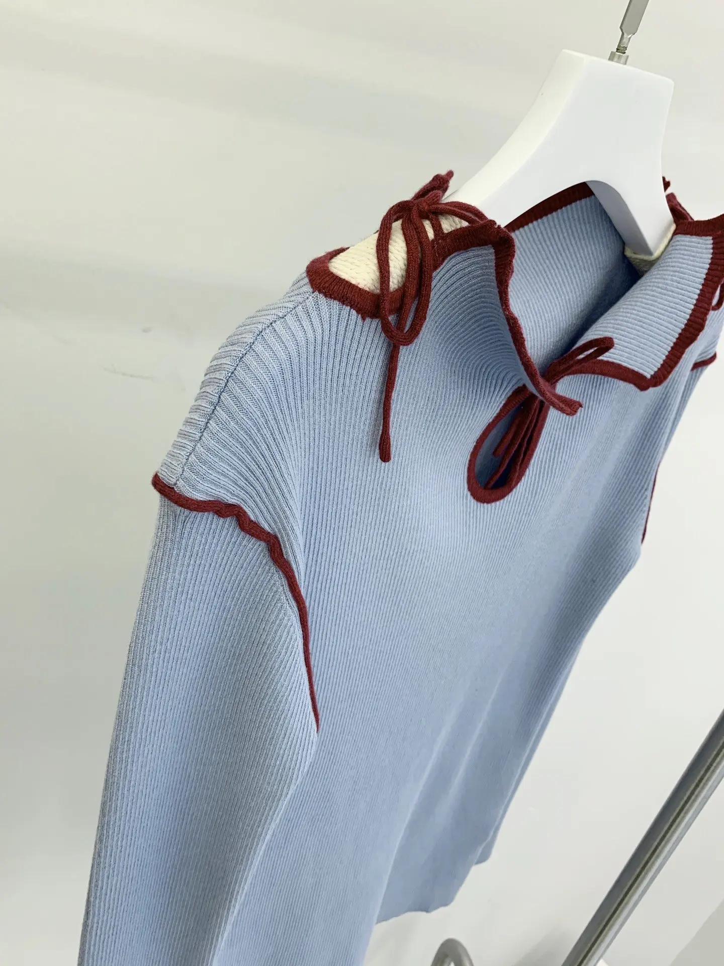 

The new 2021 color sweater design feeling render unlined upper garment