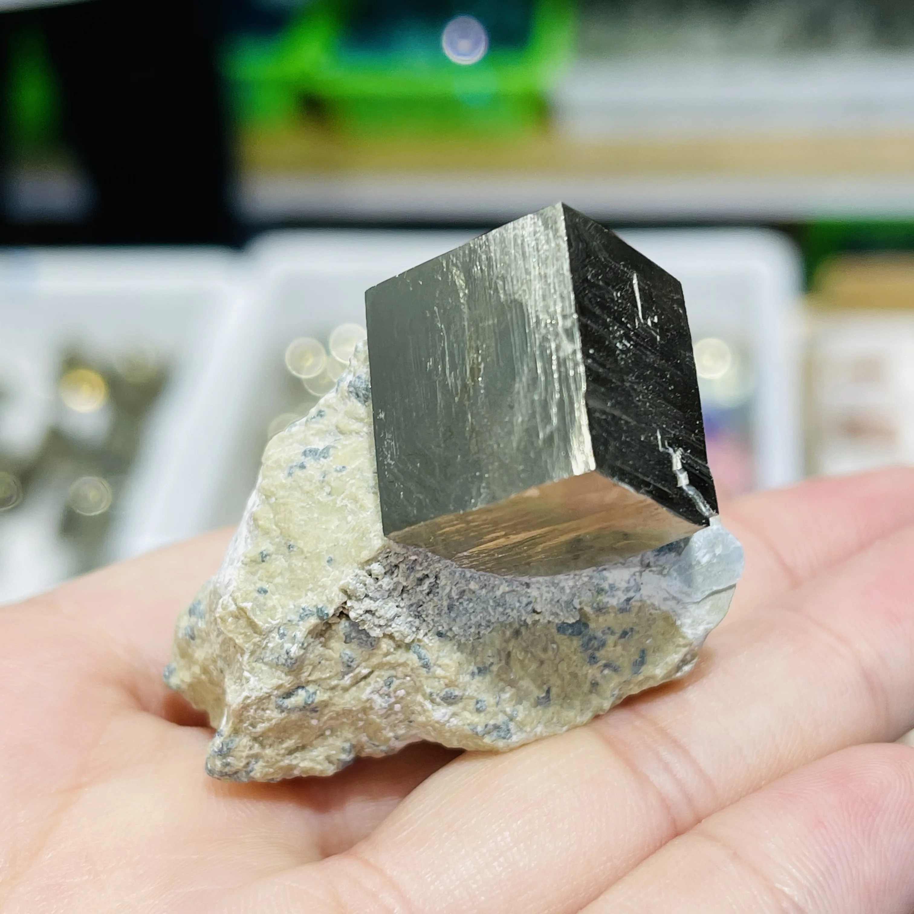 

Natural Pyrite Chalcopyrite Cube Raw Stone Teaching Specimen Healing Mineral