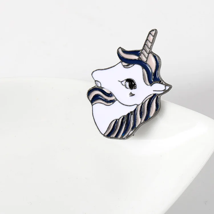 

European and American Personality Cartoon Colorful Unicorn Brooch Good Friend Girlfriends Jewelry Fashion