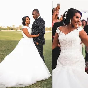 Платье свадебное с юбкой-годе, со съемным шлейфом и шлейфом