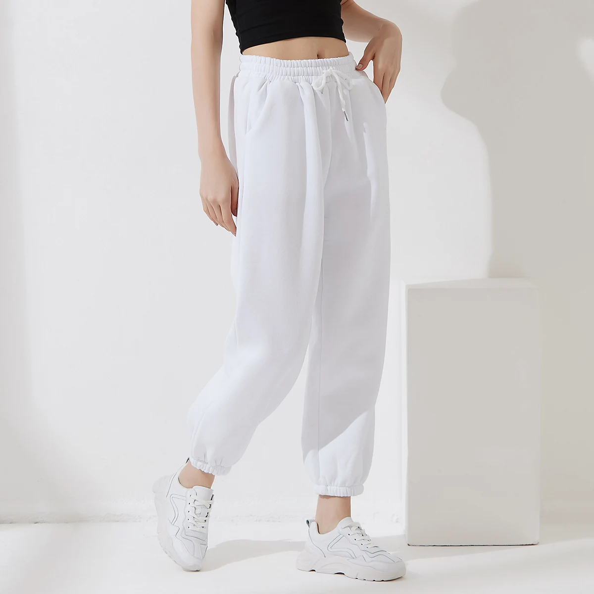 Брюки женские Зимние флисовые на шнуровке с высокой талией и карманами | Женская