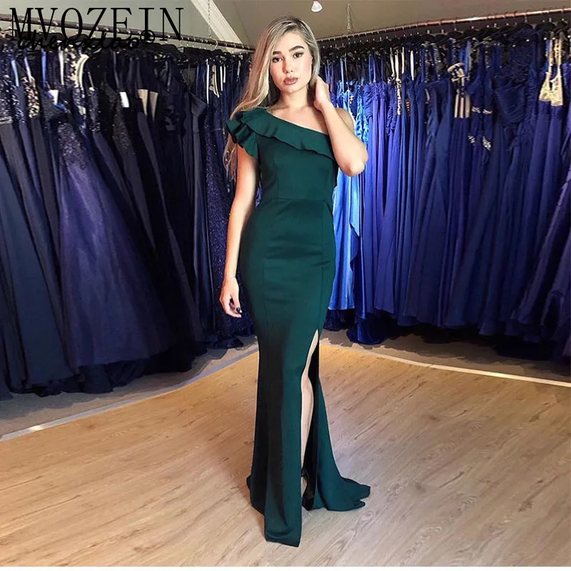 Простое вечернее платье на одно плечо с оборками зеленый лес сатин стиль русалки