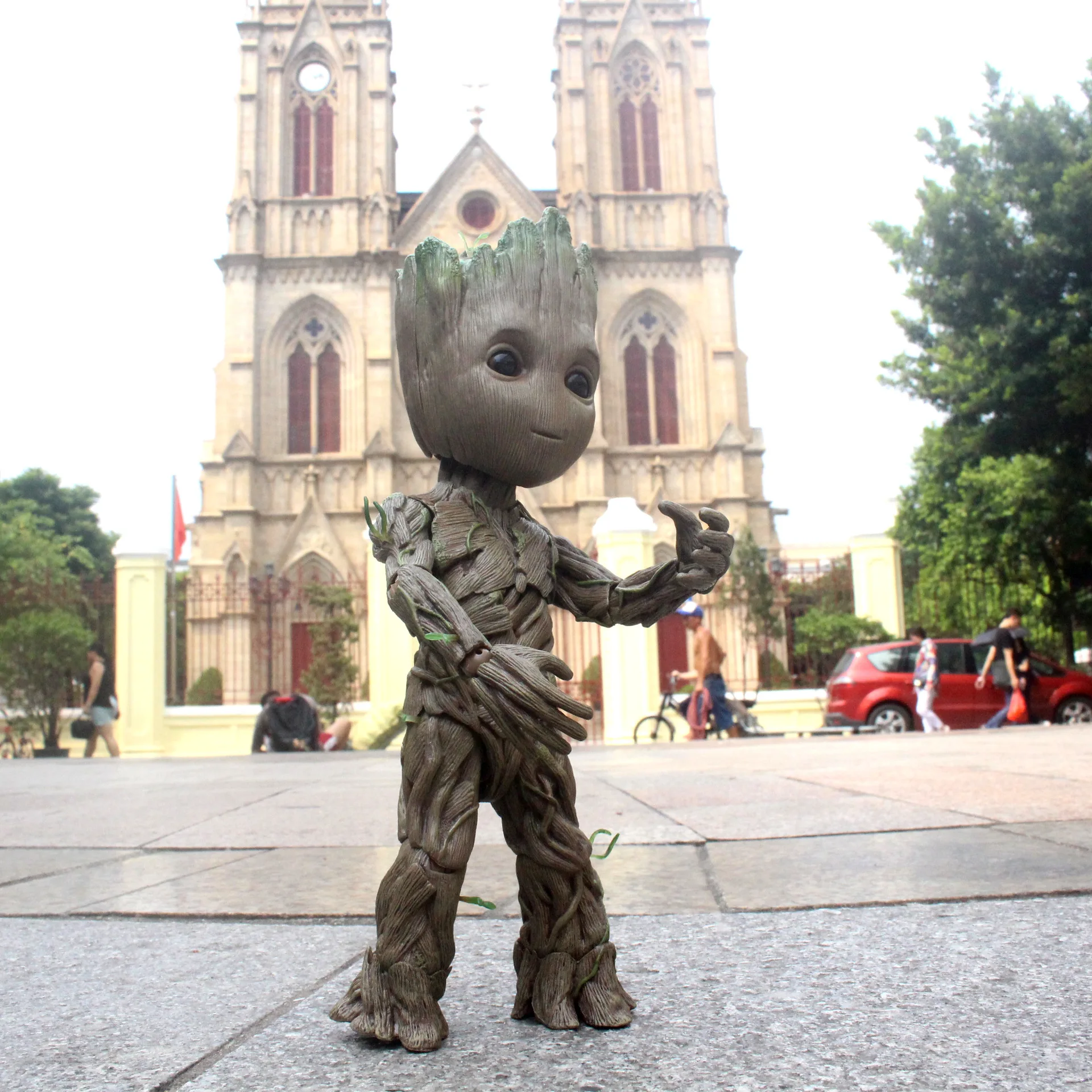 

26cm Grootiing Movie Baby Grootes Guardian of The Galaxying Figures Heroes Doll Model Toy Desk Decoration Gifts for Kid