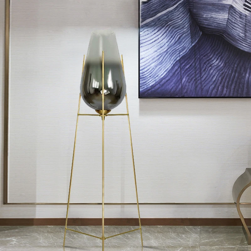 Современная минималистичная стеклянная напольная лампа для гостиной