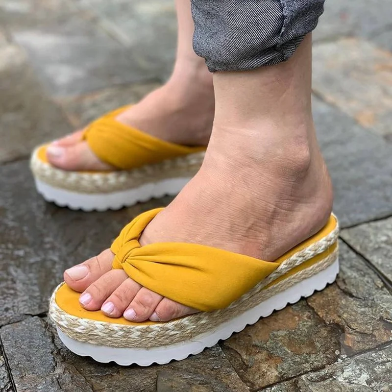 

New Women's Slippers Women's Summer Slippers Platform Shoes Women's Sandals 2021 Flip-flops Female Slipper Waterproof Woman Heel