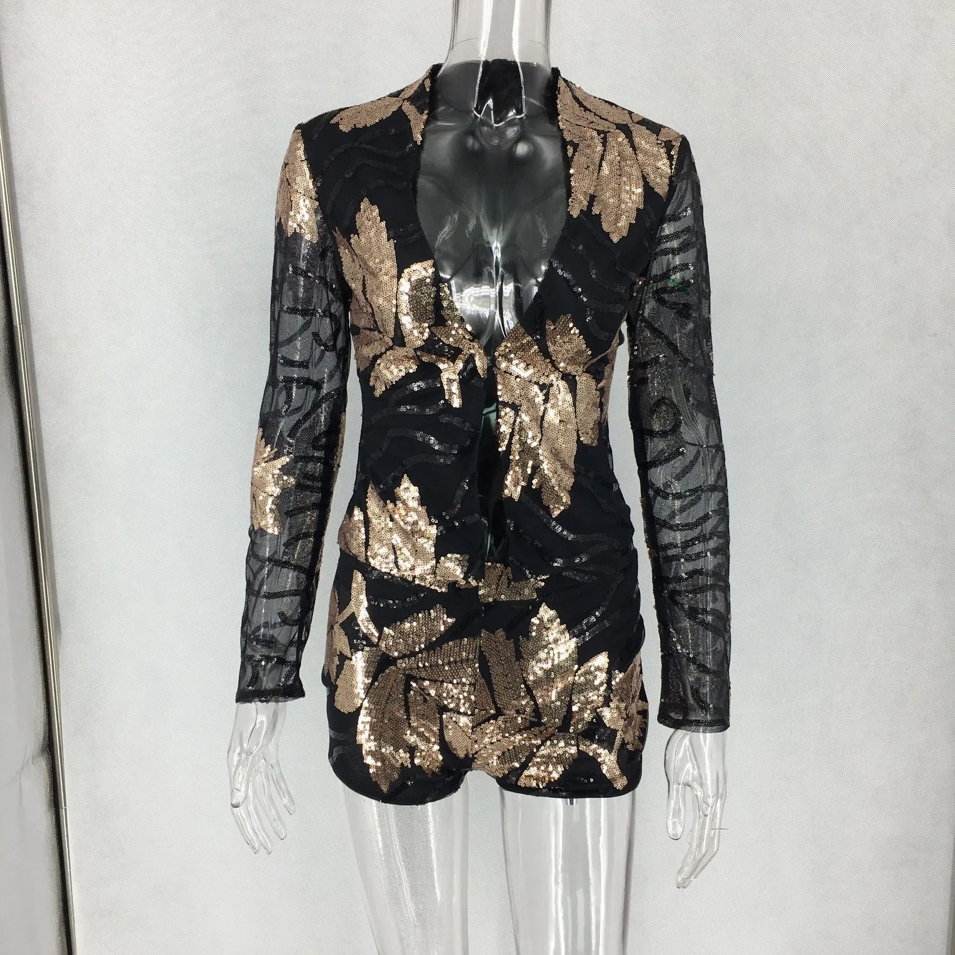 

Europe and the United States women's clothing fashion sexy deep V sequins temperament two-piece maple leaf pattern