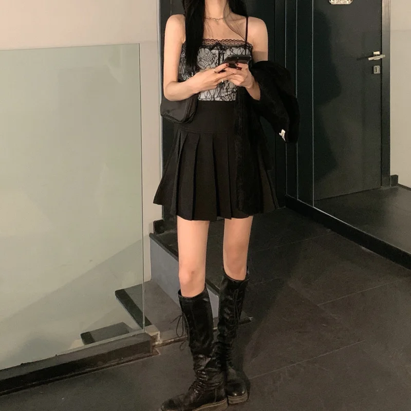 

Black Sexy Camis Women Casual Korean Style Sleeveless Y2k Crop Tops Female Elegant Party Lace Tanks Slim Spaghetti Strap Shirts