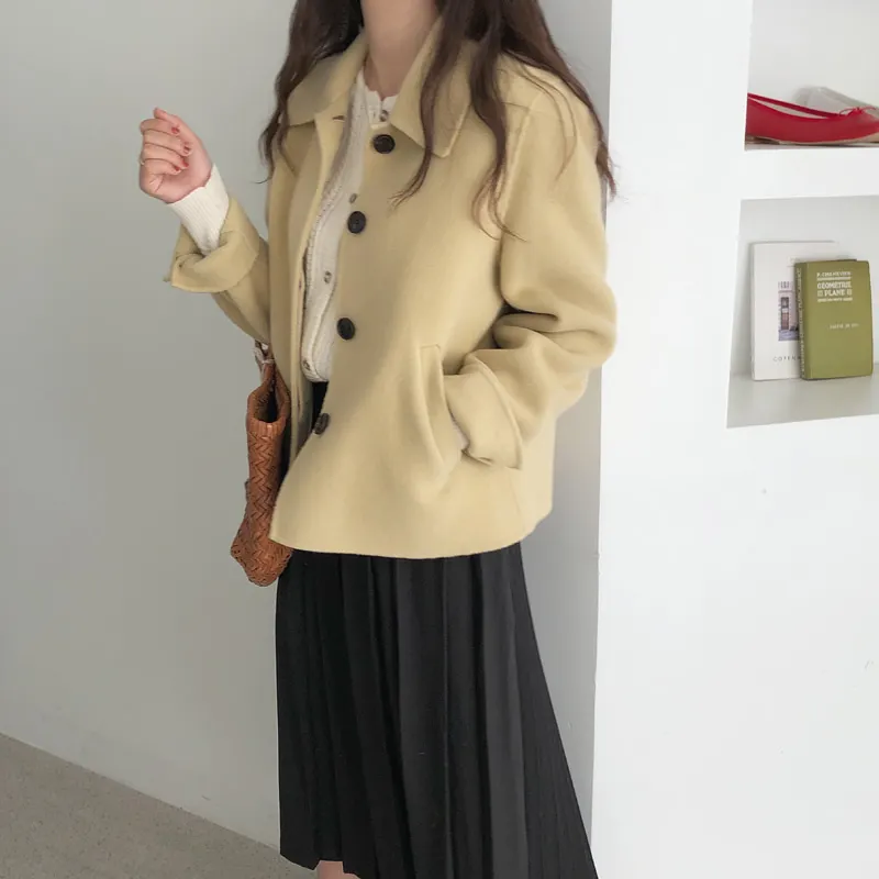 

Women Autumn Winter Turn-down Collar Short Wool Coat Button Hided Elegant Woolen Overcoat Long Sleeve Outwear Jacket