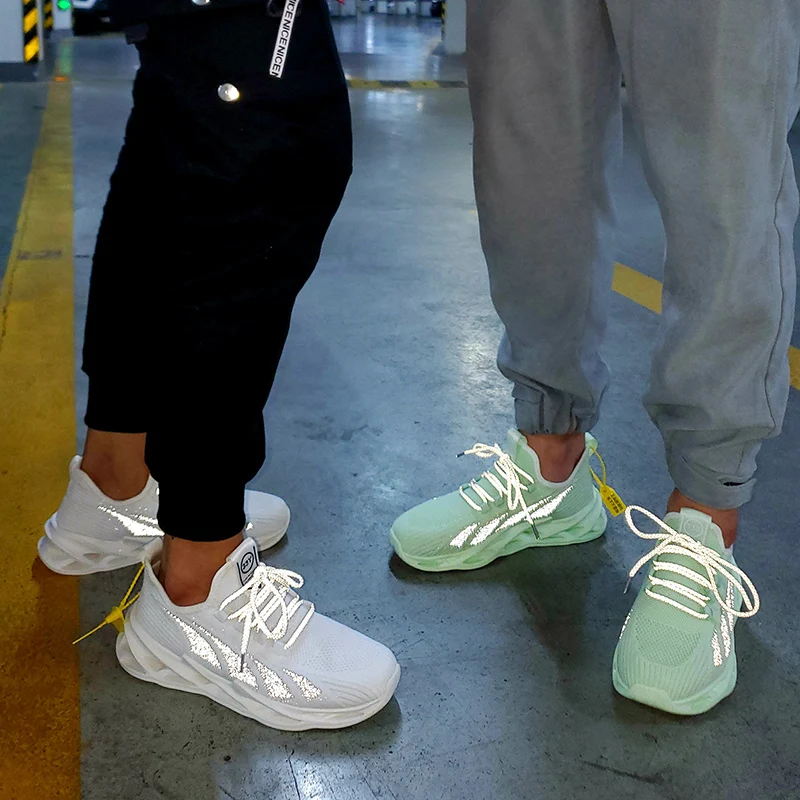 

CYYTL Sports Shoes for Men Mesh Summer Breathable Running Sneakers Casual Top Quality Footwear Blade Luminous Fitness Tennis