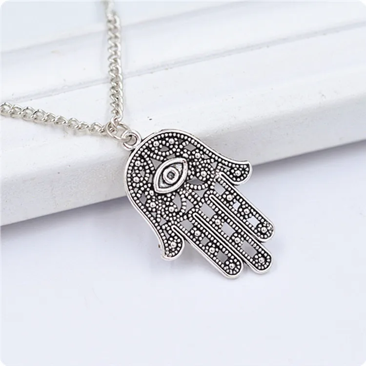 

Necklace pendant chain Kabbalah Hamsa Fatima Hamsa Mauvals to hand eye long silver